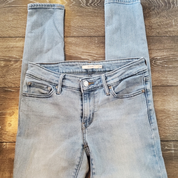 levis skinny sale